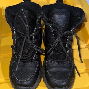Nike Kids Black Boots Manoa